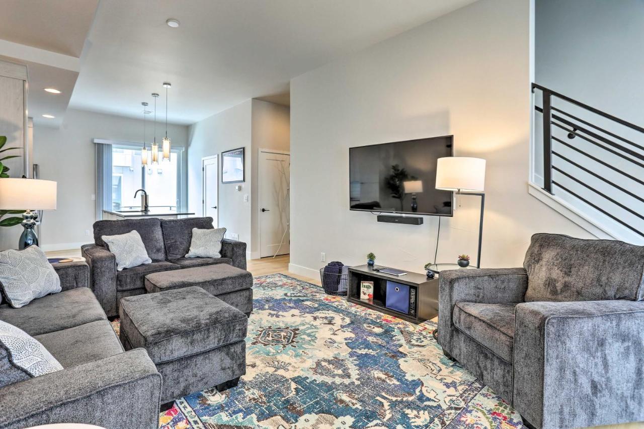 Trendy Denver Townhome - Walk To Mile High Stadium Exterior photo