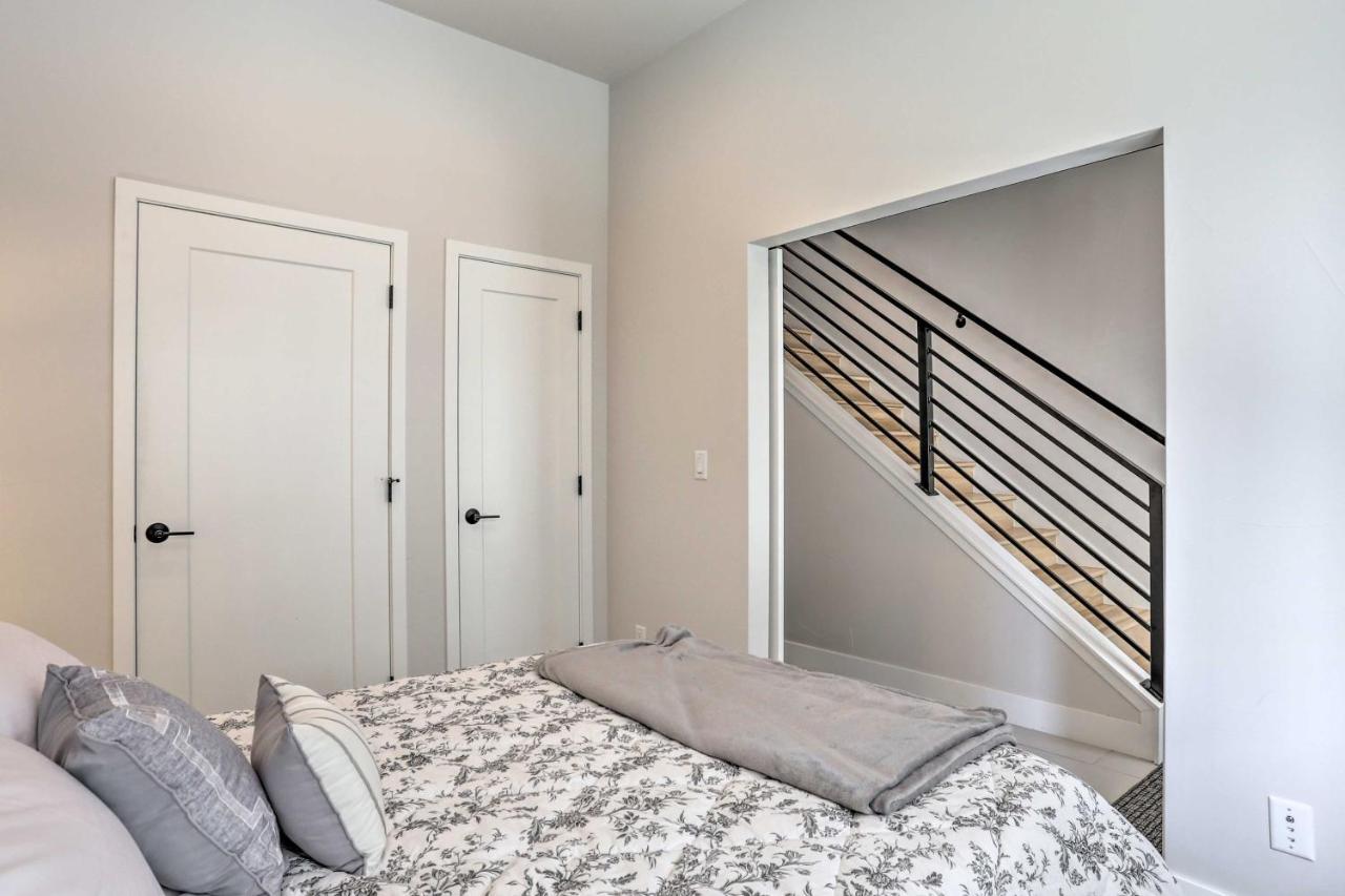 Trendy Denver Townhome - Walk To Mile High Stadium Exterior photo
